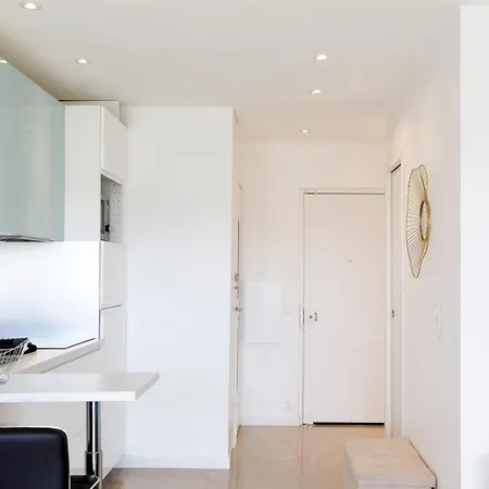Appartement Cannes-vue Mer Esterel-balcon-plage Cannes