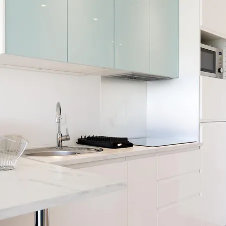Cannes-vue Mer Esterel-balcon-plage Apartment