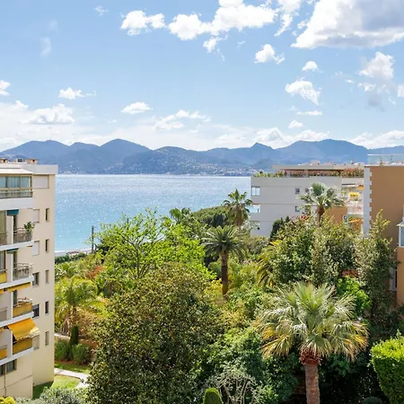 Cannes-vue Mer Esterel-balcon-plage Appartement